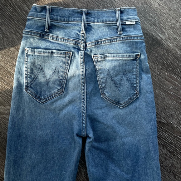 MOTHER The Hustler Ankle Fray Jeans Medium Wash Healing Jar Sz 24 EUC Cotton - Picture 11 of 13